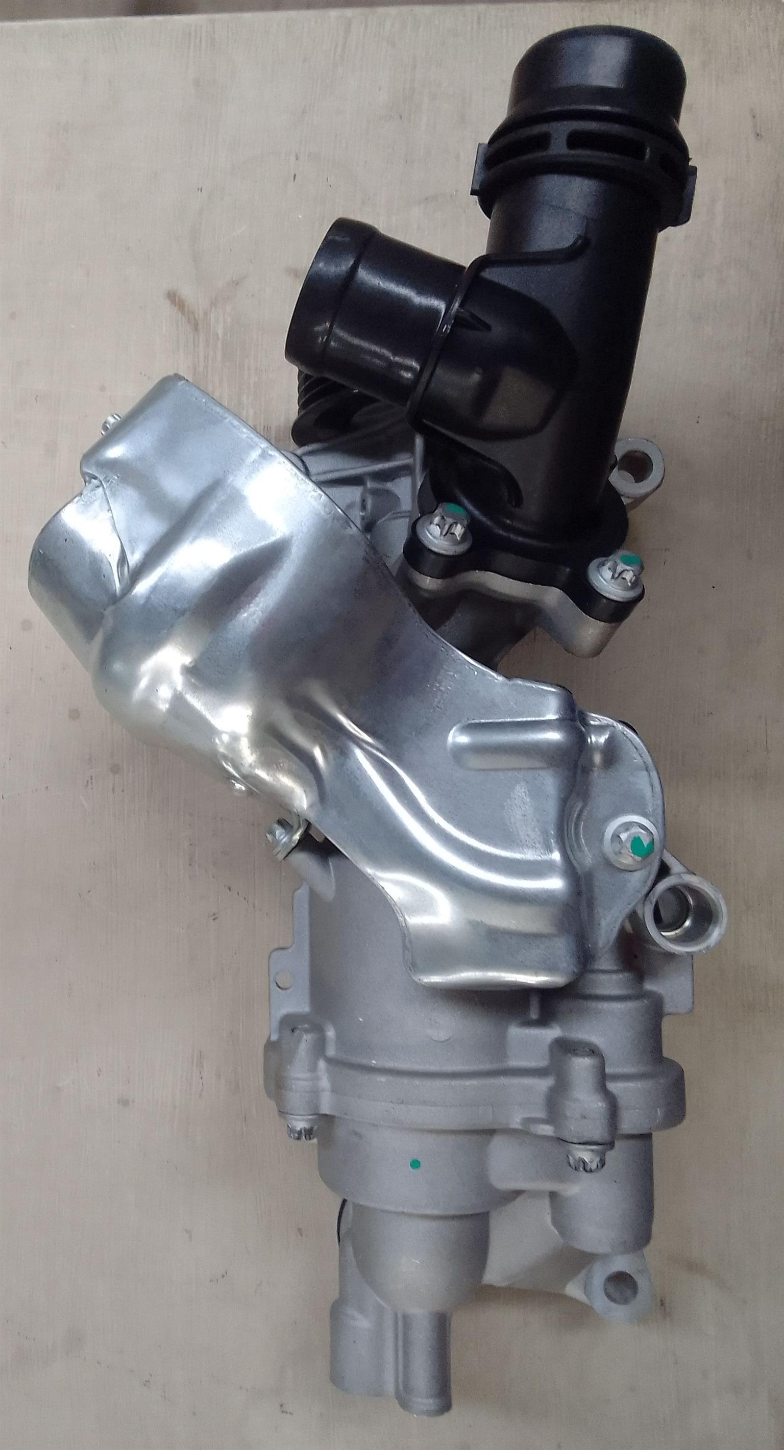 Mercedes Benz W205 M244 Water Pump for sale - Private Seller Mercedes Benz W205 M244 Water Pump for sale - Private Seller