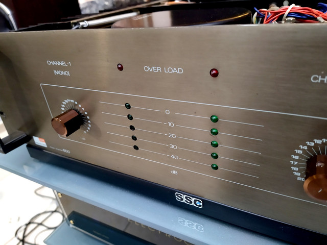 FOSTEX A-600 STEREO POWER AMPLIFIER FOSTEX A-600 STEREO POWER AMPLIFIER