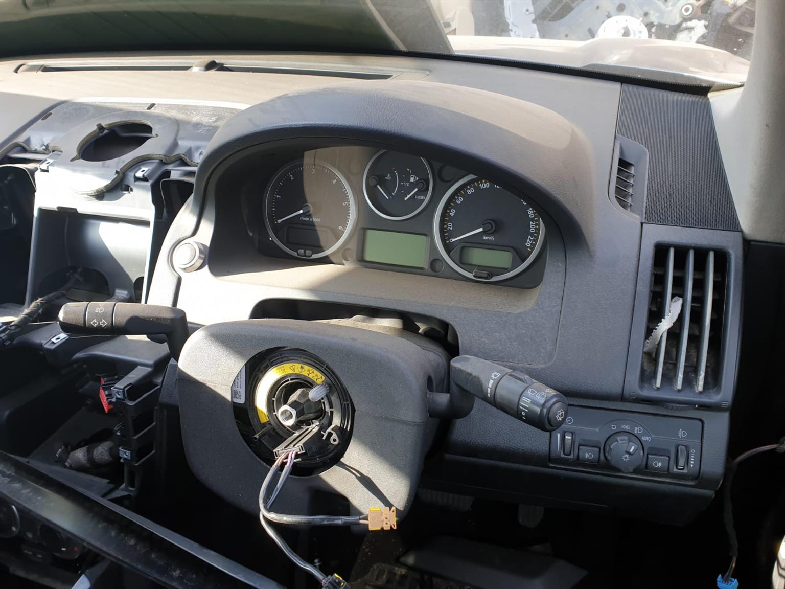 2008 Freelander 2 2.2L SD4 dashboard For Sale 2008 Freelander 2 2.2L SD4 dashboard For Sale