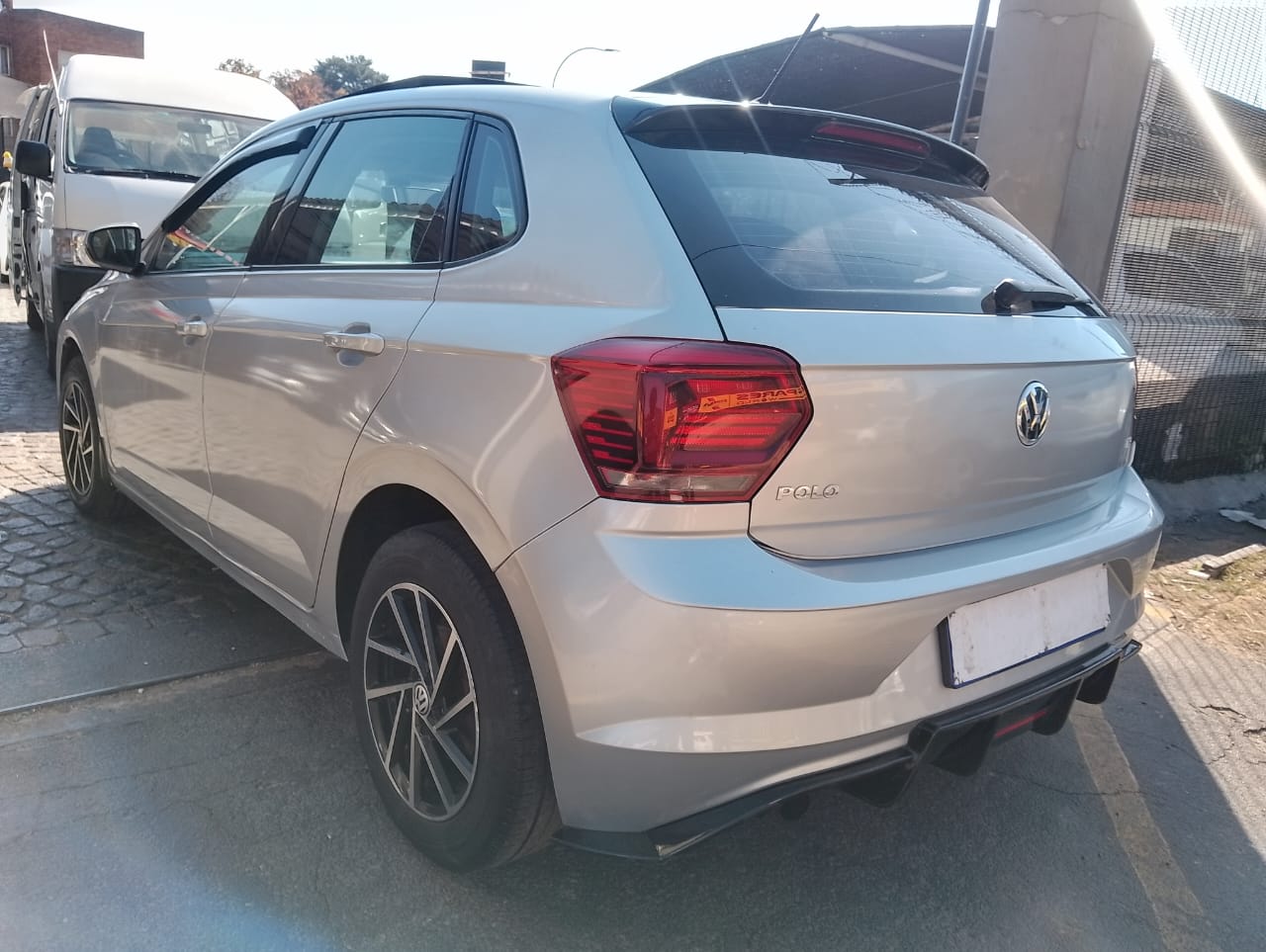 POLO 2018 HATCH