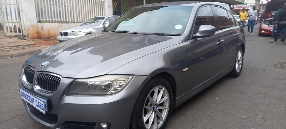 2010 BMW E90 PETROL,  AUTOMATIC TRANSMISSION, GREY COLOUR, MILEAGE , PRICE