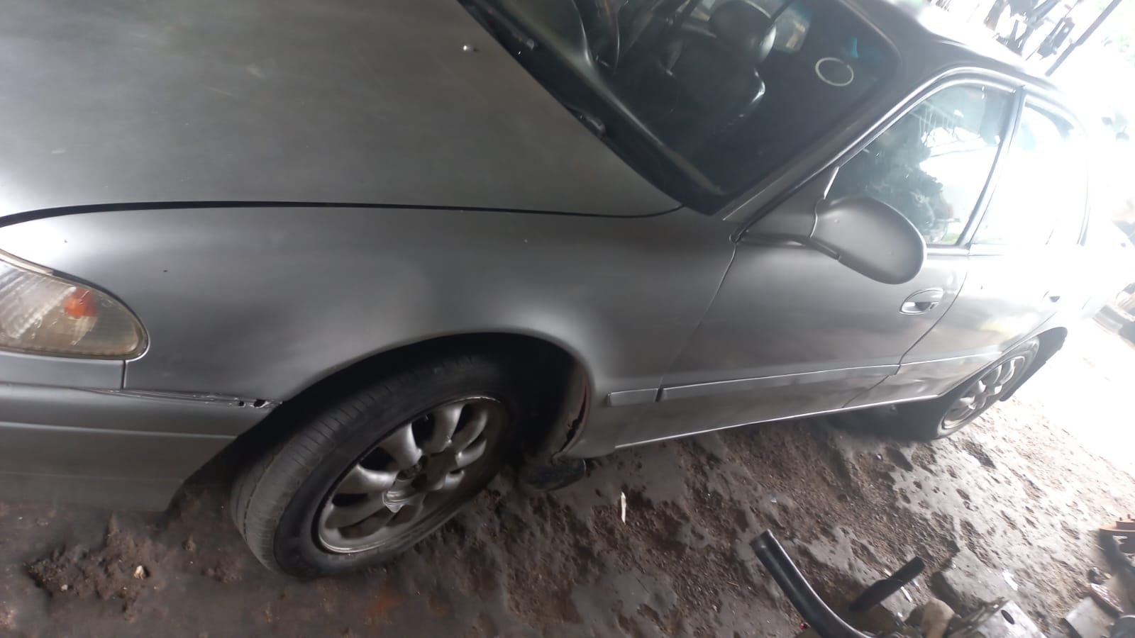 Hyundai sonata 1996 stripping