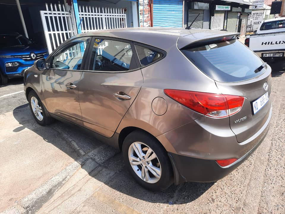 2012 Hyundai iX35 2.0 SUV Manual with a leather seat and Spare key