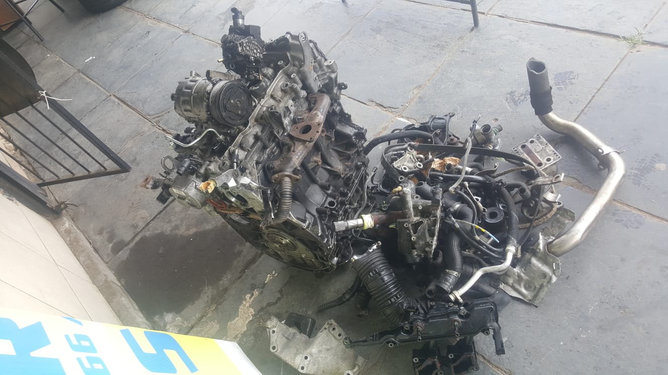 nissan/renault m9r engine stripping - Private Seller