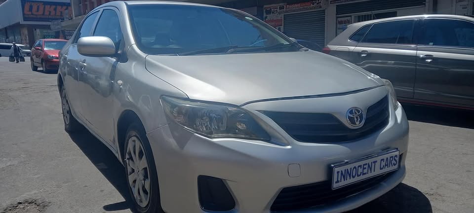 USED 2017 TOYOTA COROLLA 1.6 PETROL, AUTOMATIC, SILVER COLOUR