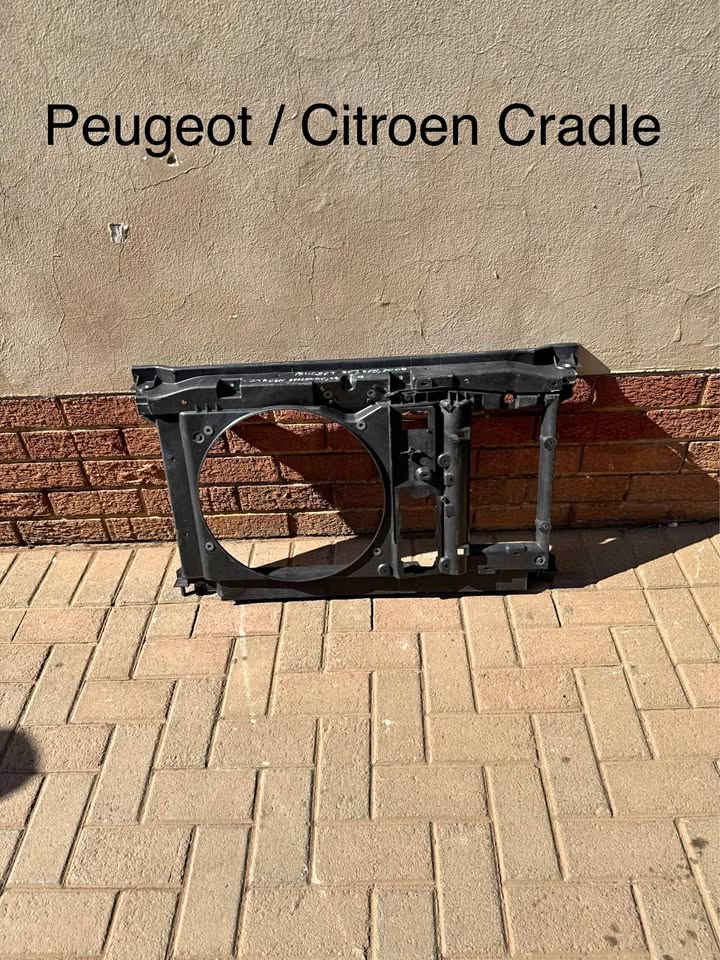 Peugeot / Citroen Radiator Cradle - Private Seller Peugeot / Citroen Radiator Cradle - Private Seller