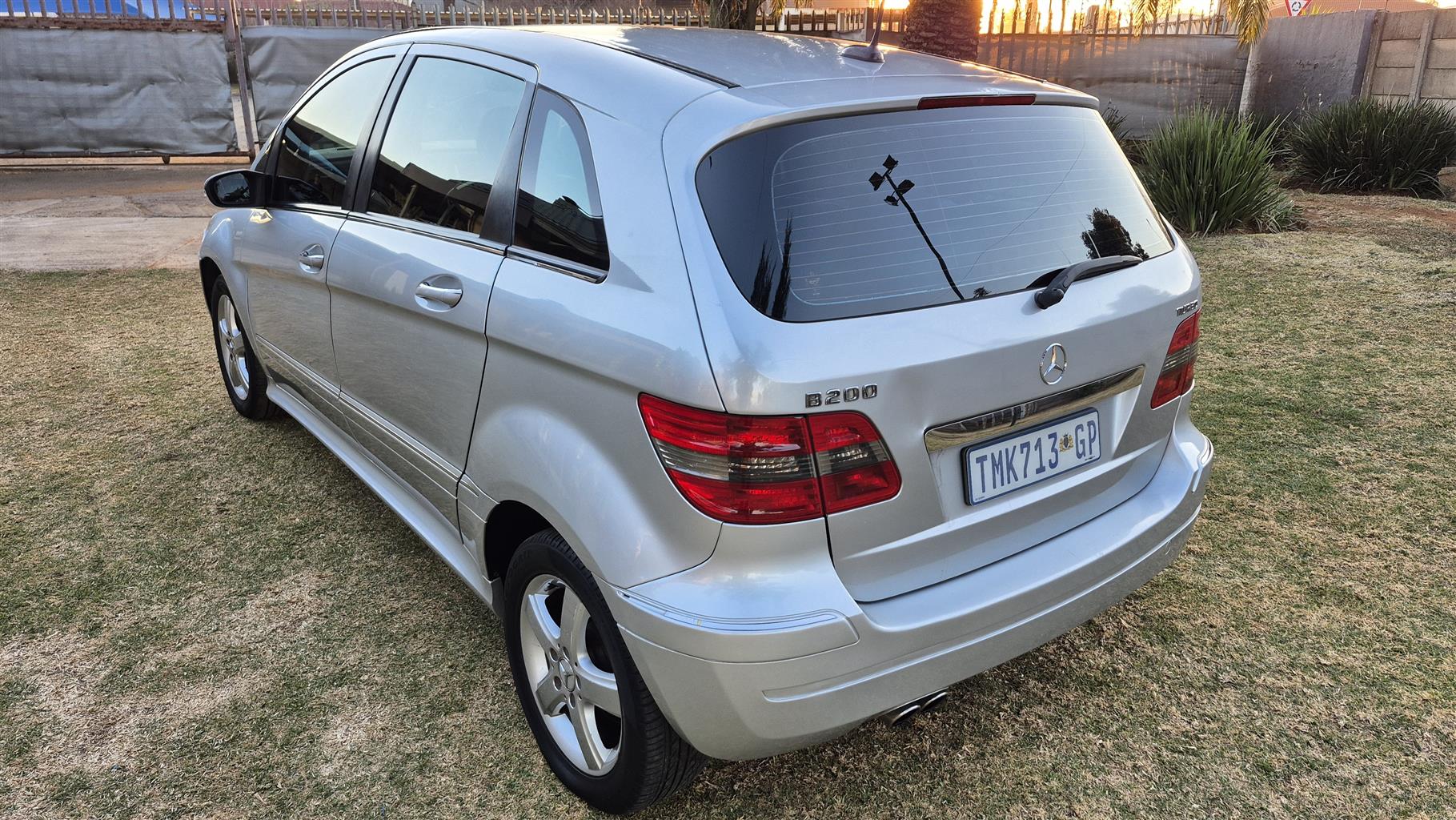 B200 Mercedes-Benz B200 turbo | Junk Mail Marketplace