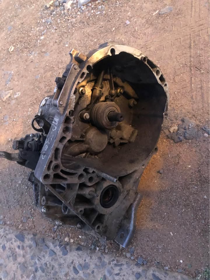 Nissan Np200 Gearbox - Private Seller Nissan Np200 Gearbox - Private Seller