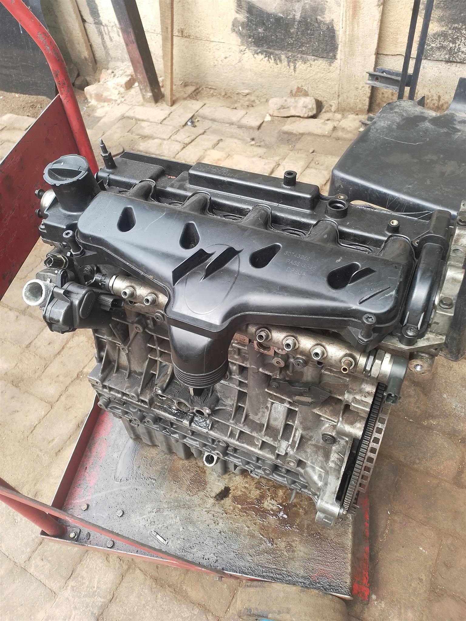 ENGINE S60/XC90 2008 D5 VOLVO FOR SALE DELIVERY AVAILABLE COUNTRY WIDE - Private Seller ENGINE S60/XC90 2008 D5 VOLVO FOR SALE DELIVERY AVAILABLE COUNTRY WIDE - Private Seller
