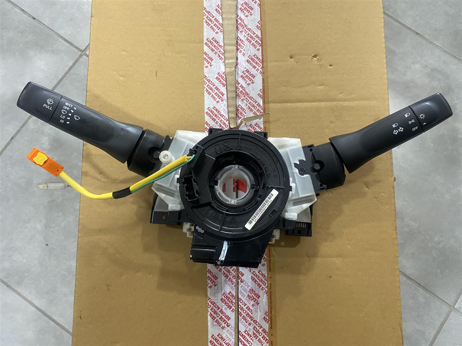 2021 ISUZU D-MAX X-RIDER COMBINATION SWITCH FOR SALE. IN PRISTINE CONDITION - Private Seller 2021 ISUZU D-MAX X-RIDER COMBINATION SWITCH FOR SALE. IN PRISTINE CONDITION - Private Seller