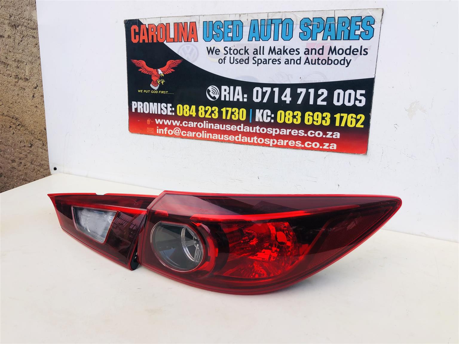 Mazda 3 right outer and inner taillight (hatchback) (2014-2018) - Private Seller