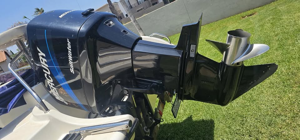 17ft Esprit  oat also rigged for Bass Fishing