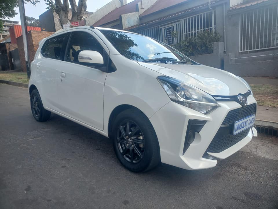 2021 TOYOTA AGYA 1.0 PETROL, AUTOMATIC, WHITE COLOR, MILEAGE 77000KMS