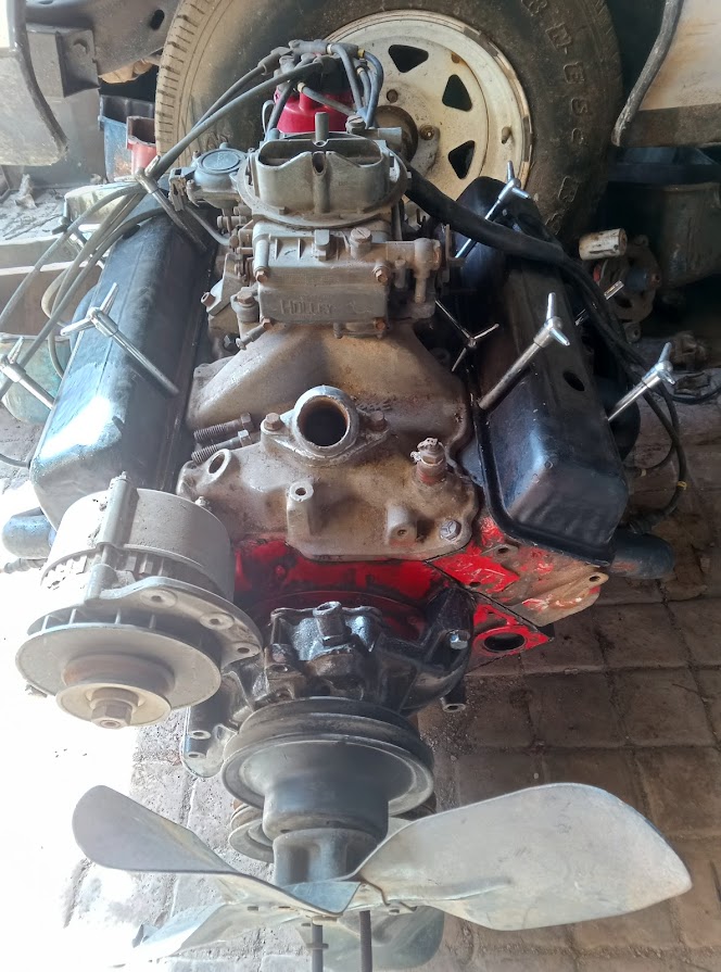 Chev 350 V8 Engine