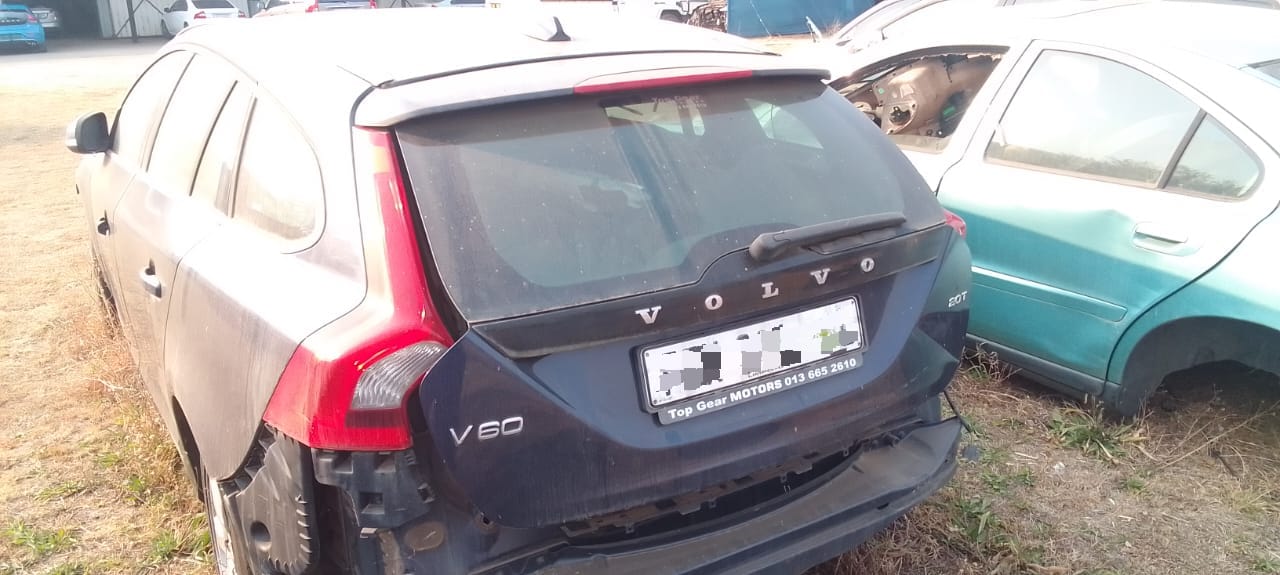 Volvo V60 2012 Stripping for spares - Private Seller