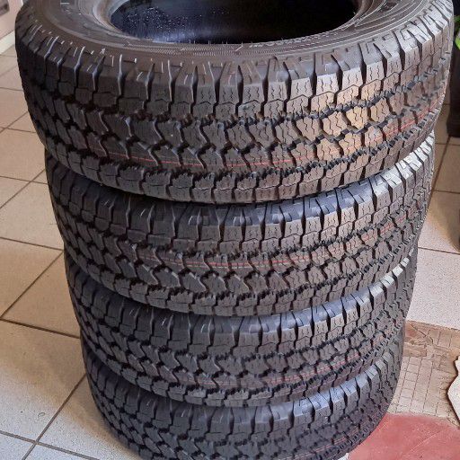 Goodyear Adventure kevler