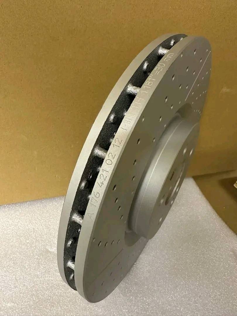 NEW HIGH QUALITY AMG SPEC FRONT VENTED DISCS FOR MERCEDES BENZ - Private Seller