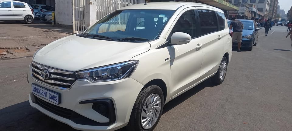 2021 TOYOTA RUMION 1.5 MANUAL.. PETROL.. WHITE COLOUR.. WITH 32000KM
