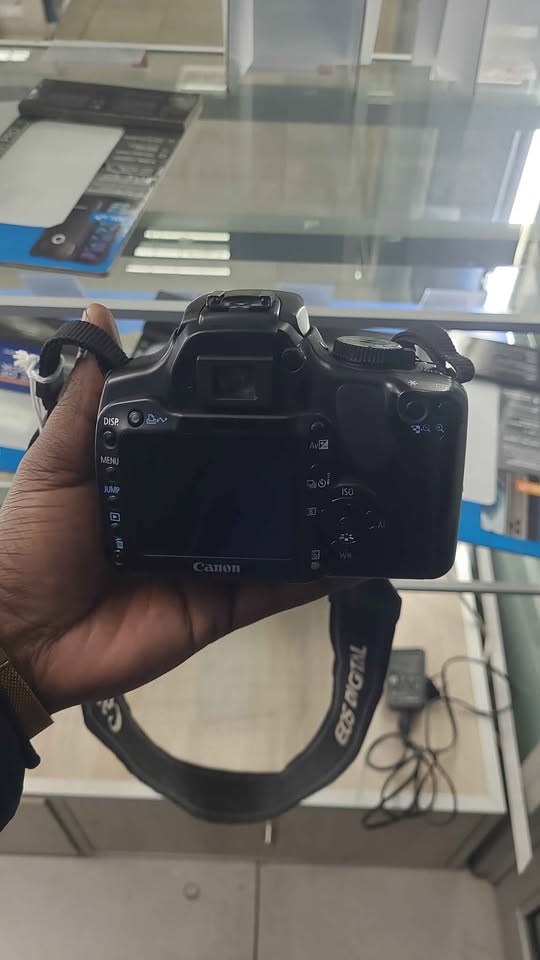 Canon 400D EOS Digital Camera Canon 400D EOS Digital Camera