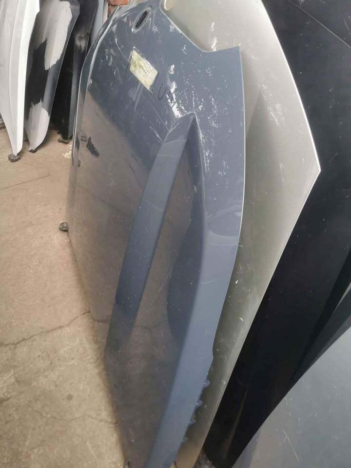 BMW X1 new shape 2023 Bonnet - Private Seller BMW X1 new shape 2023 Bonnet - Private Seller