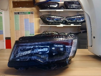 2021 GRAND CHEROKEE (JEEP)HEADLIGHT LEFT - Private Seller 2021 GRAND CHEROKEE (JEEP)HEADLIGHT LEFT - Private Seller