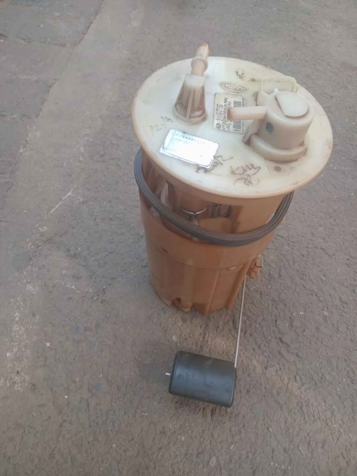 2008 Kia picanto 1.1 petrol pump for sale my number WhatsApp or cell - Private Seller
