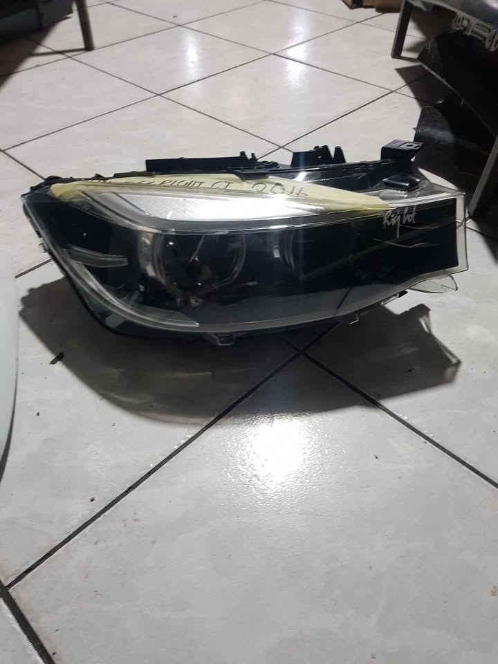BMW F34 GT HEADLIGHT - Private Seller