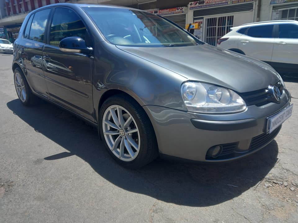 2005 VW GOLF 5 2.0 PETROL, MANUAL TRANSMISSION, GREY COLOUR, 137000KM