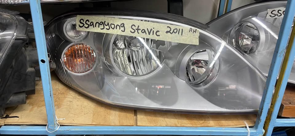Ssangyong Stavic headlights - Private Seller Ssangyong Stavic headlights - Private Seller