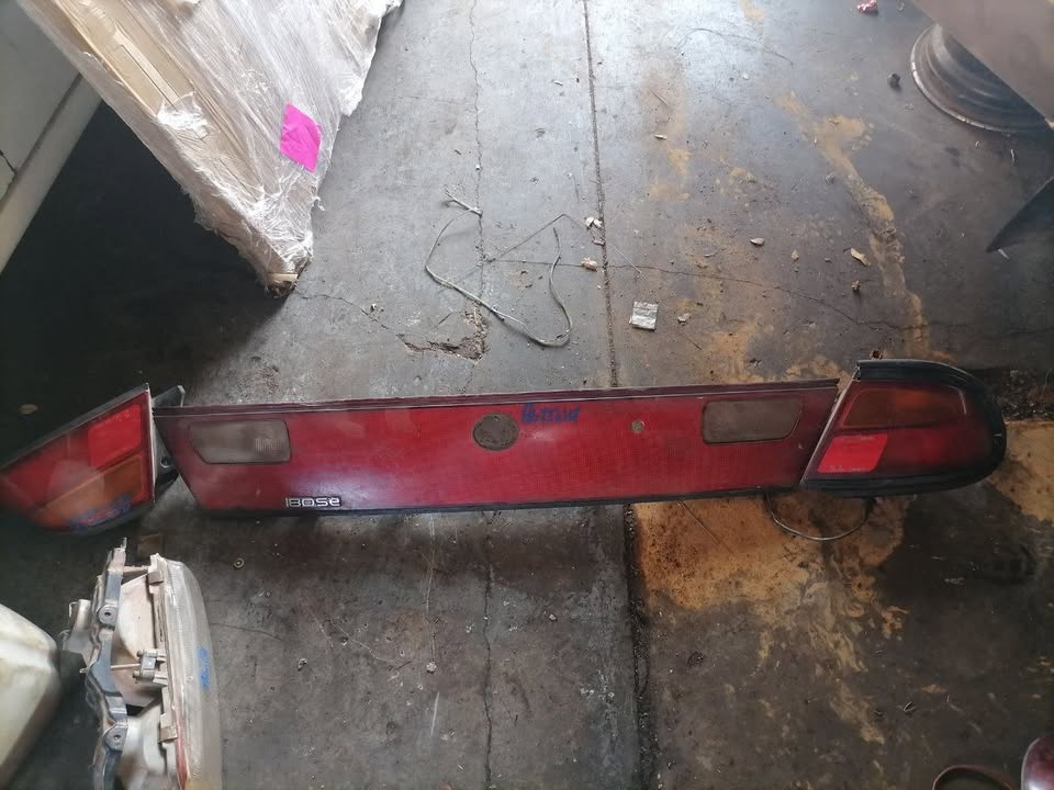 MAZDA ASTINA TAILIGHTS - Private Seller MAZDA ASTINA TAILIGHTS - Private Seller