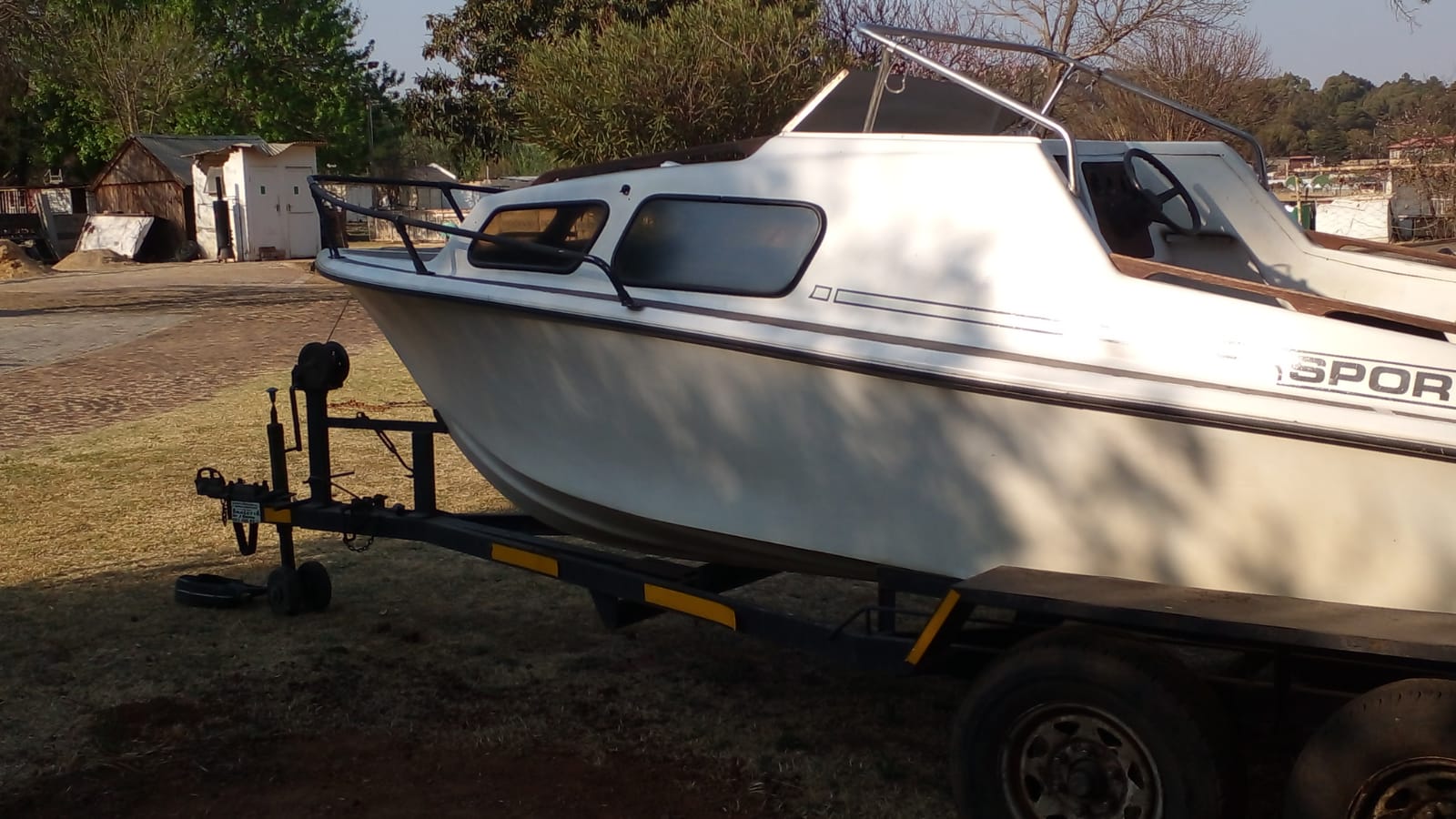 Motor Boat - No Engine - Comes With A Double Axle Trailer