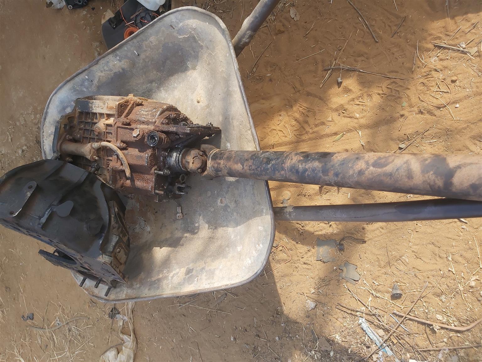 Gearbox Tata bakkie 3l diesel - Private Seller Gearbox Tata bakkie 3l diesel - Private Seller