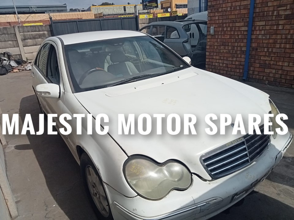 2001 Mercedes Benz W203 C200 kompressor Spares used - White - Private Seller 2001 Mercedes Benz W203 C200 kompressor Spares used - White - Private Seller