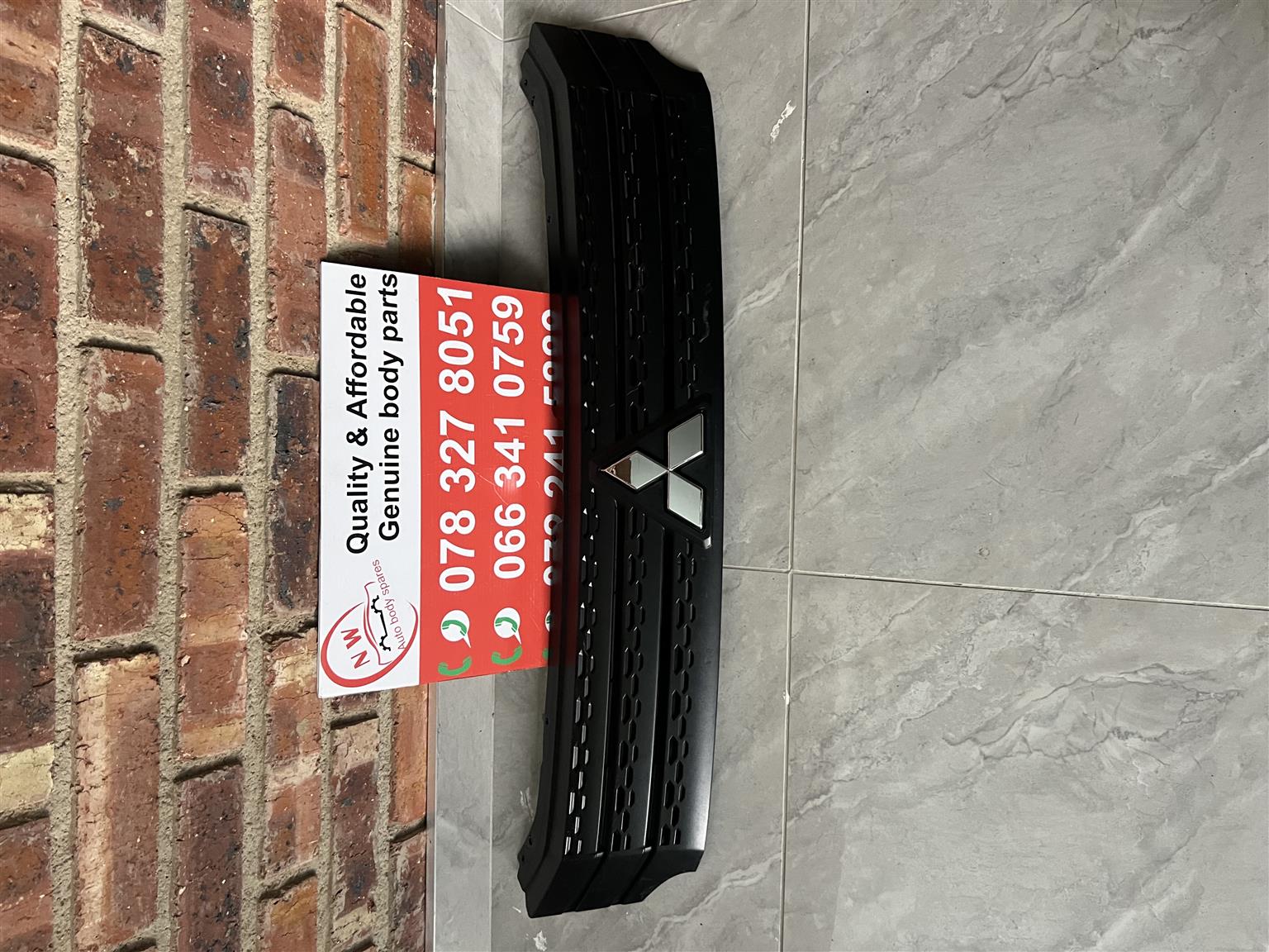 Mitsubishi Eclipse Cross Front Grill - Private Seller Mitsubishi Eclipse Cross Front Grill - Private Seller