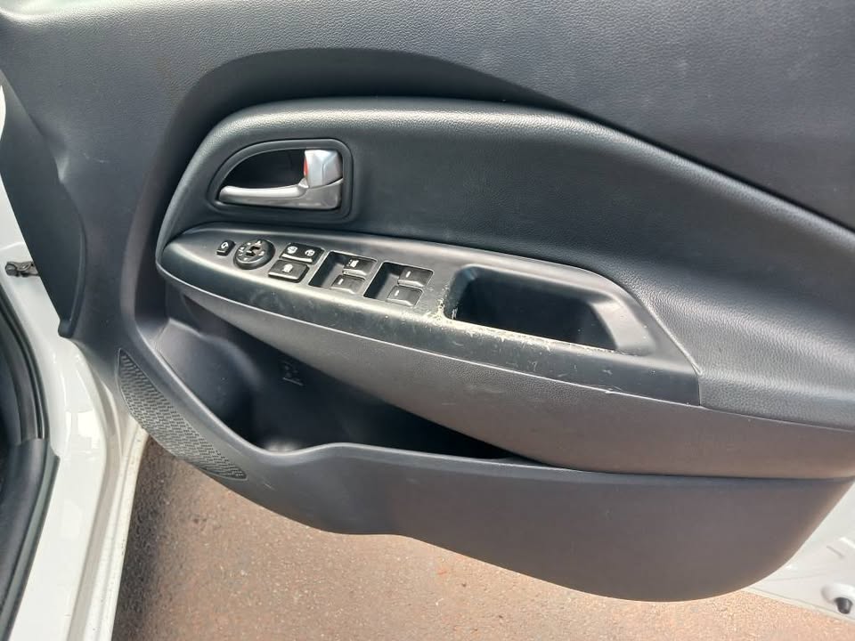 2012 KIA RIO TEC 1.4 HATCHBACK  Transmission: Automatic  Mileage: 89000km  Fueltype: Petrol  White