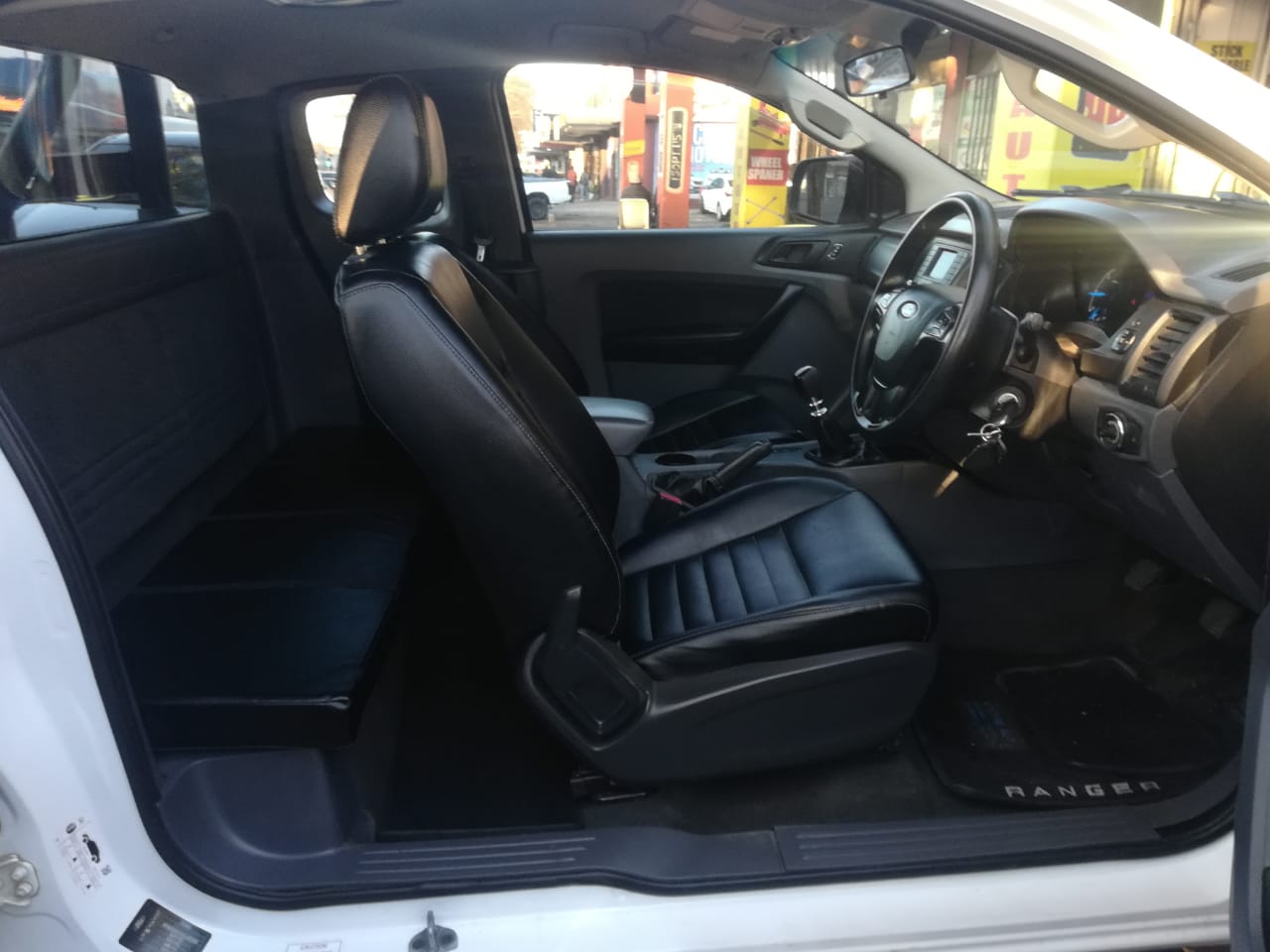 2019 FORD RANGER 2.2 6SPEED XLT 4X2 EXTRA CAB,DIESEL ENGINE  62,000KM
