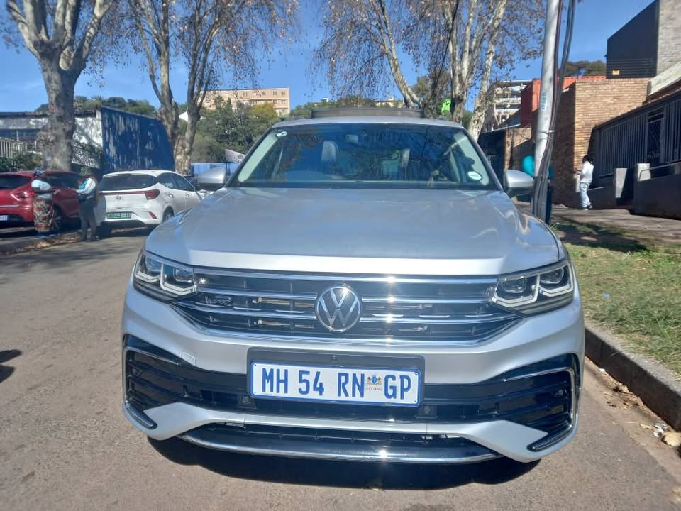 2022 VW Tiguan 1.4 TSI Petrol, Automatic, Silver, 86000kms