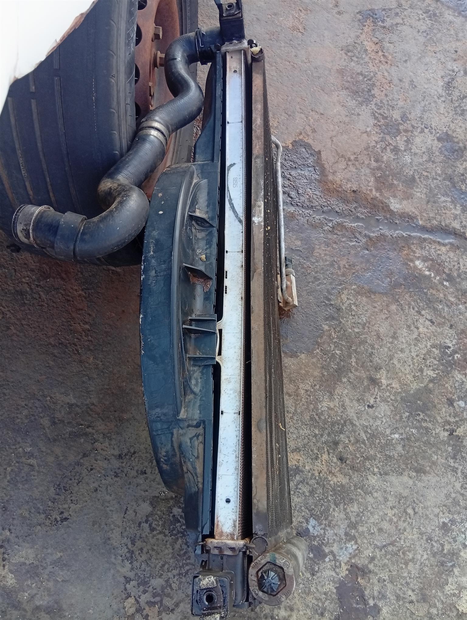 Mercedes Benz w203 radiator set for sale - Private Seller