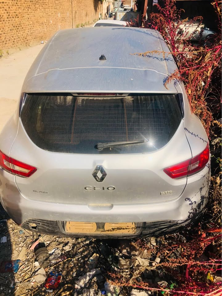 Stripping Clio spares/parts - Private Seller Stripping Clio spares/parts - Private Seller