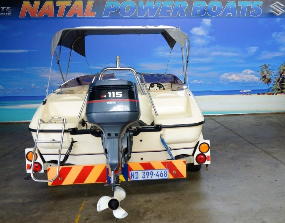 2010 FAZER 16 FT BOWRIDER