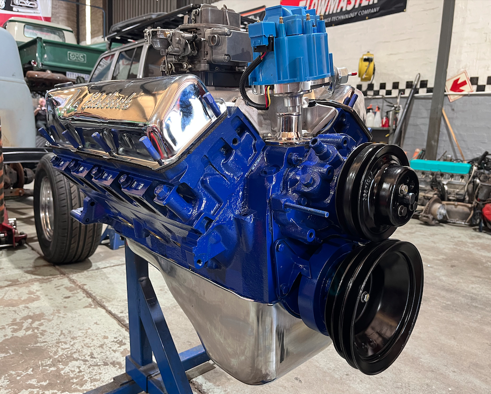 351 Cleveland V8 Engine | Junk Mail Marketplace