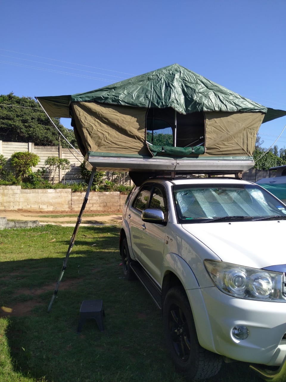 Outback Technitop roof top tent | Junk Mail