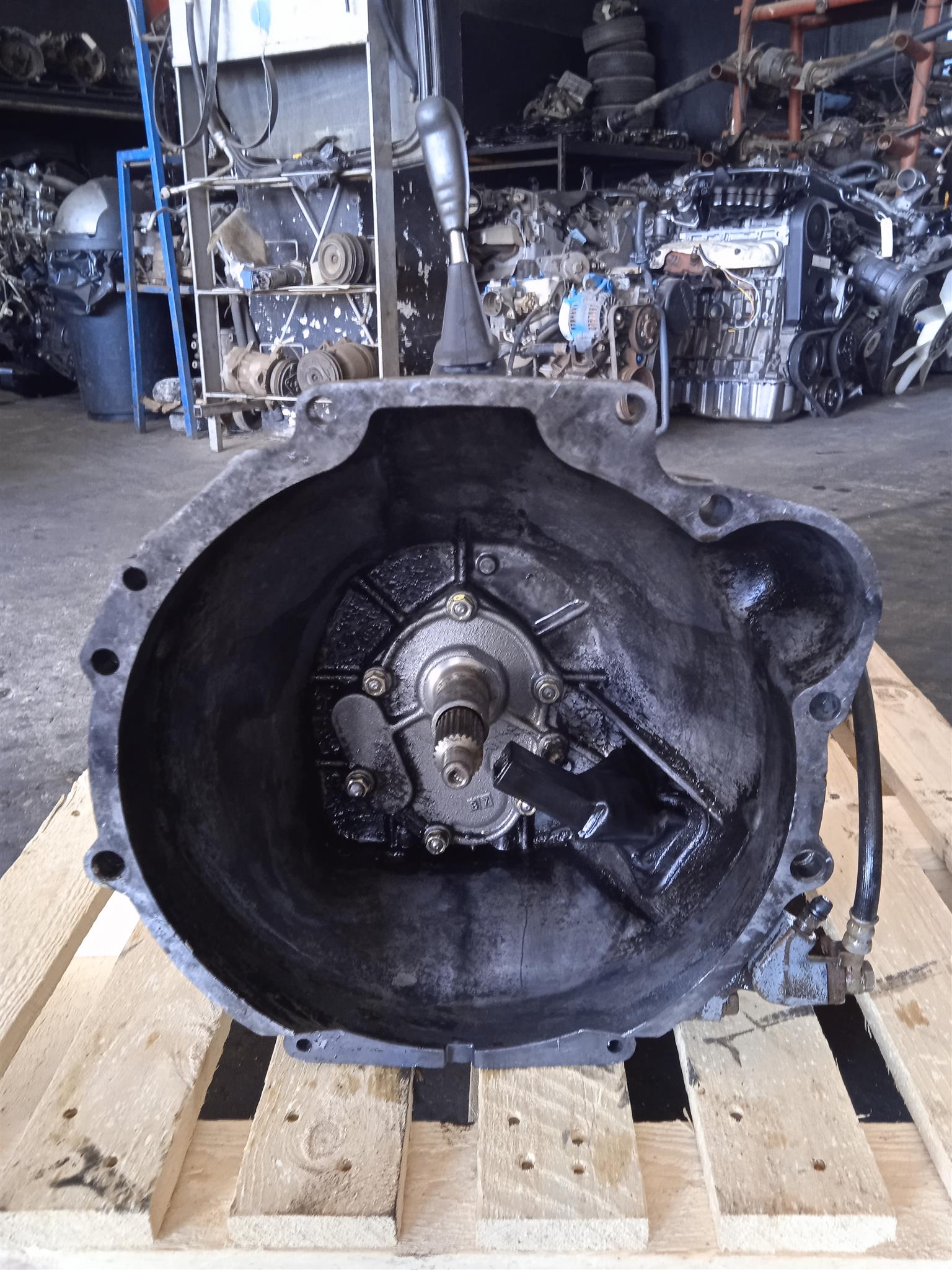 Mitsubishi Colt 4D56 Manual hydraulic Gearbox 5 speed 4x2 for sale - Private Seller