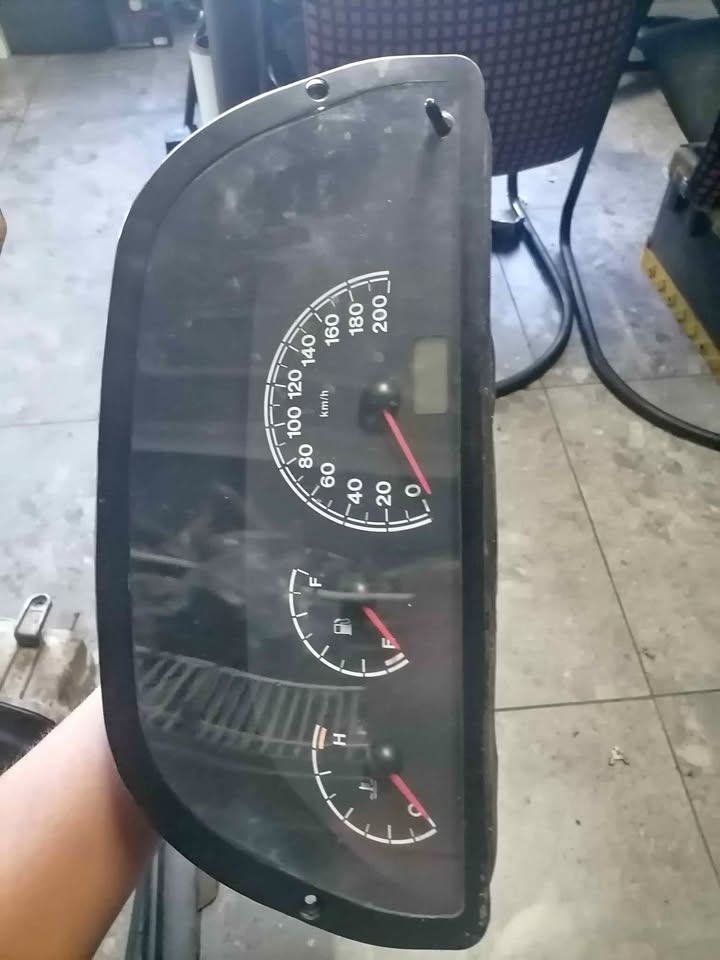 Fiat Uno Cluster