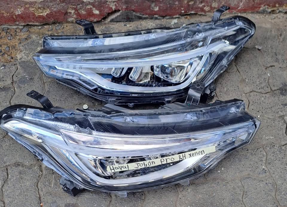 Haval Jolion Pro Xenon headlights - Private Seller Haval Jolion Pro Xenon headlights - Private Seller