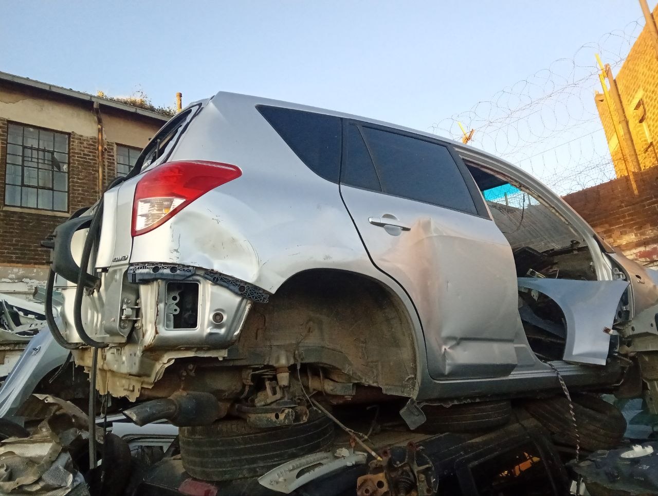 Toyota Rav4 2005 Silver - Private Seller Toyota Rav4 2005 Silver - Private Seller