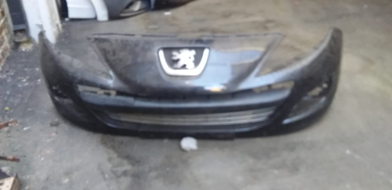 Peugeot 207 bumper - Private Seller Peugeot 207 bumper - Private Seller