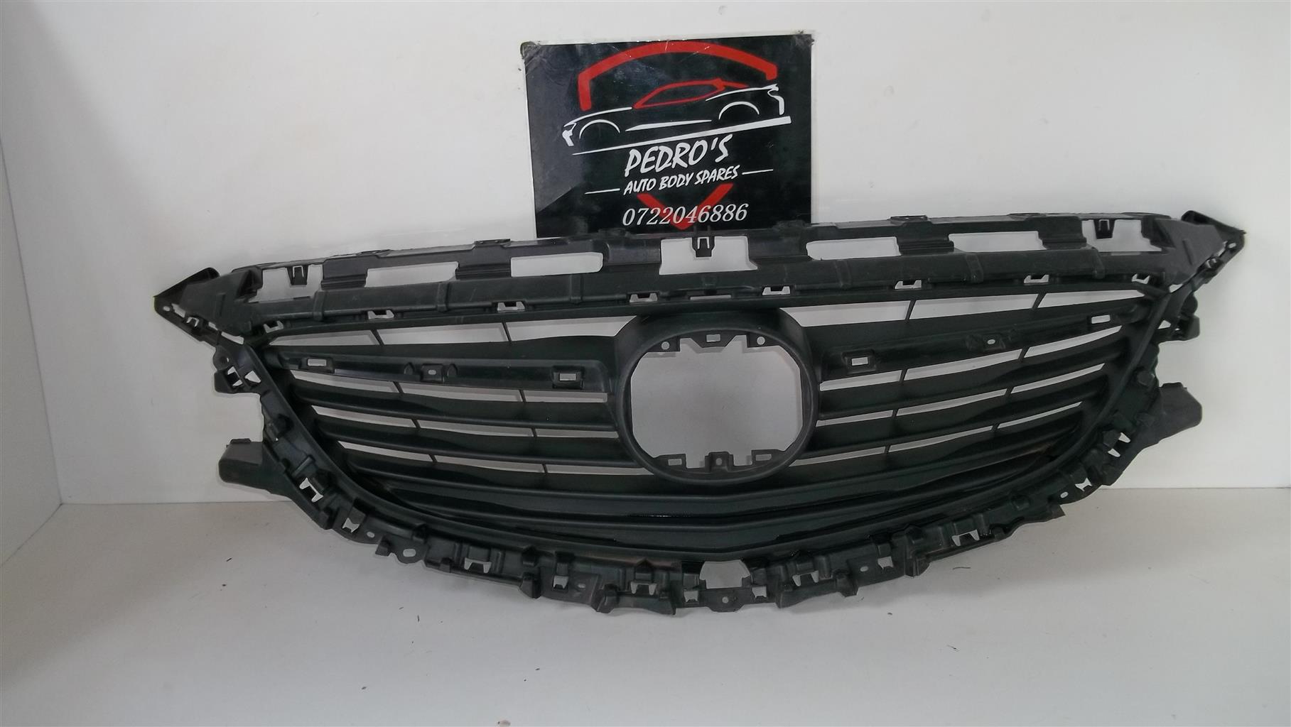 Mazda 6 14-17 radiator grille - Private Seller Mazda 6 14-17 radiator grille - Private Seller