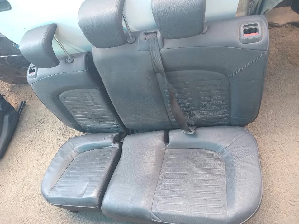 Fiat Punto seats still in good condition for sale - Private Seller Fiat Punto seats still in good condition for sale - Private Seller