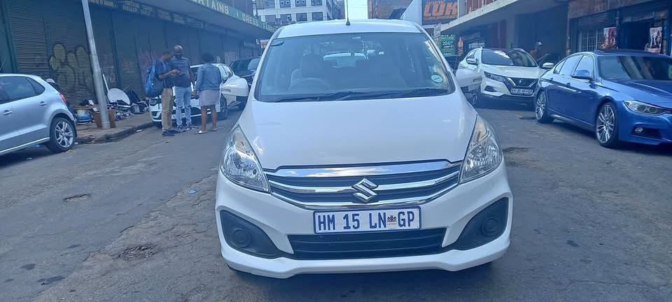 2018 SUZUKI ERTIGA 1.4 GA PETROL,  MANUAL TRANSMISSION, WHITE COLOUR